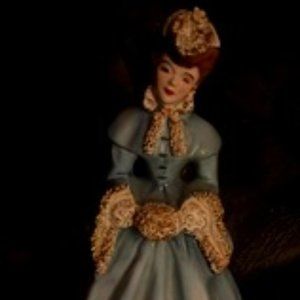 Florence Ceramics women figure